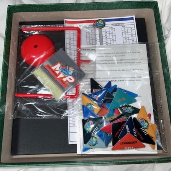 FlikIt FlikIt Football Table Top Football Boardgame - Complete Unused Open Box - Picture 4 of 4